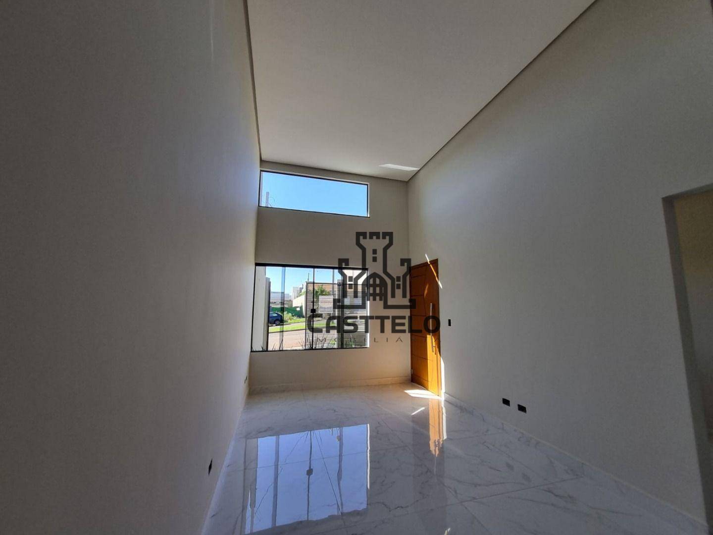 Casa à venda com 3 quartos, 76m² - Foto 1