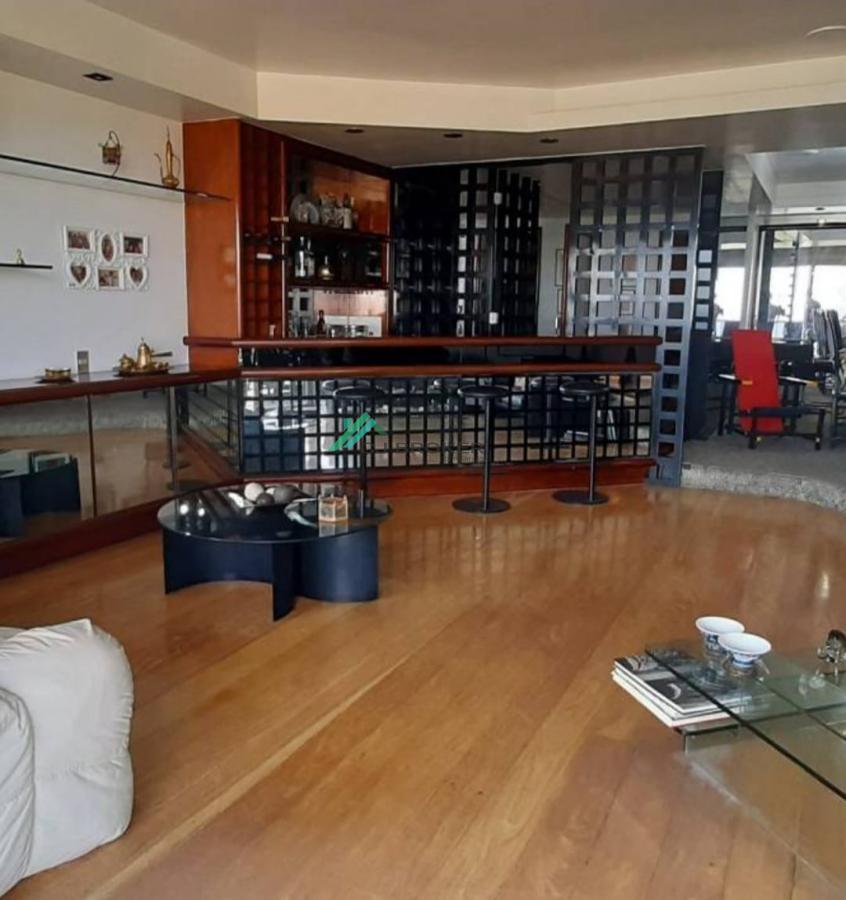 Apartamento à venda com 4 quartos, 205m² - Foto 8