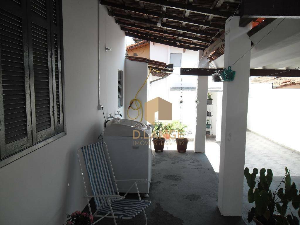 Casa à venda com 2 quartos, 161m² - Foto 31