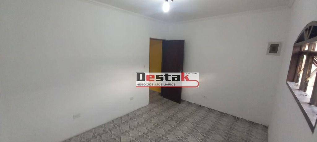 Sobrado à venda com 4 quartos, 180m² - Foto 14