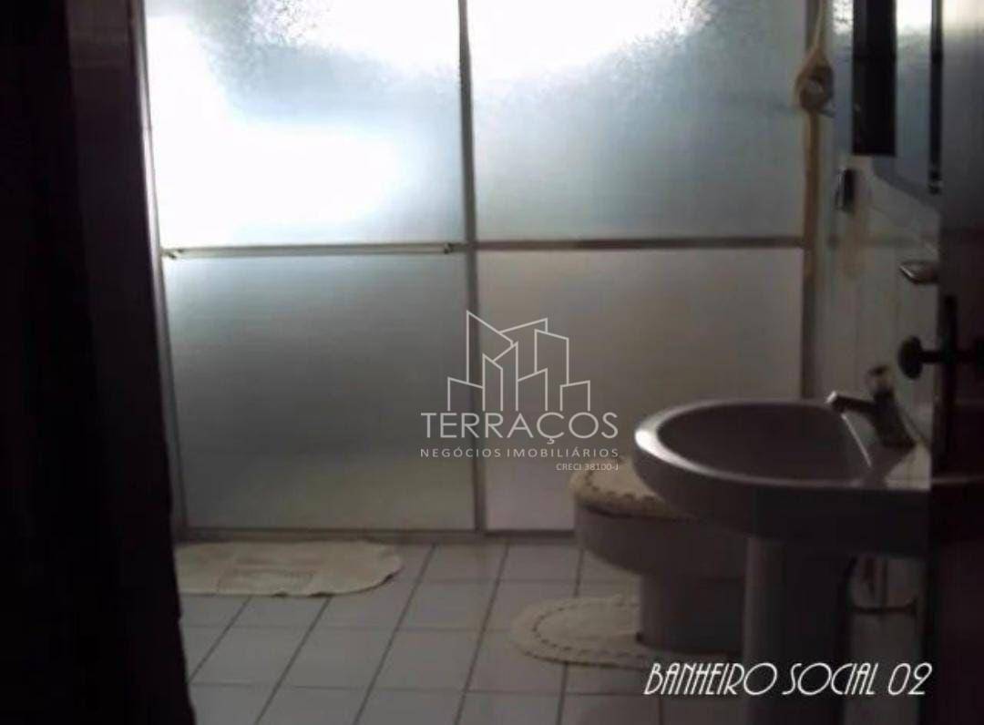 Chácara à venda com 4 quartos, 300m² - Foto 16