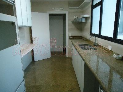 Apartamento à venda com 4 quartos, 200m² - Foto 29