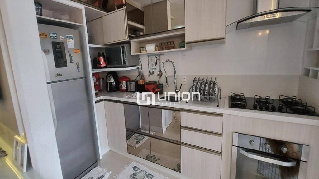 Apartamento à venda com 2 quartos, 108m² - Foto 4