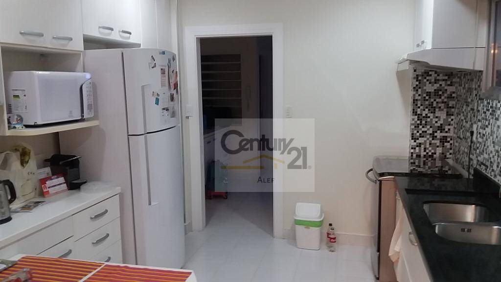 Apartamento à venda com 3 quartos, 220m² - Foto 14