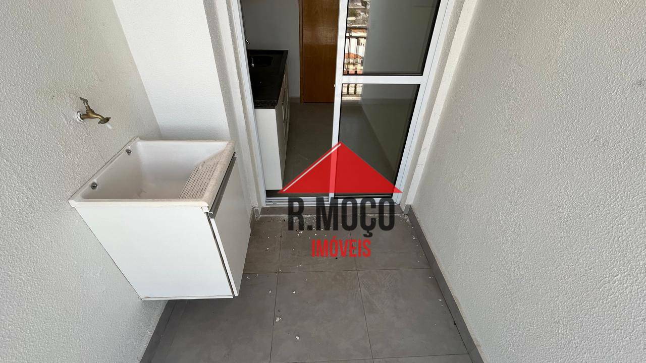 Apartamento para alugar com 2 quartos, 32m² - Foto 15