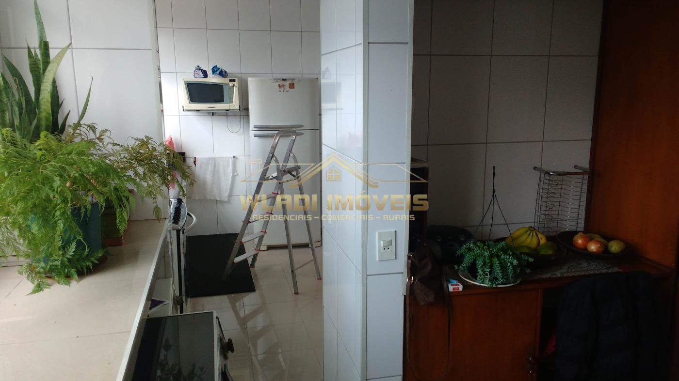 Apartamento à venda com 3 quartos, 140m² - Foto 14