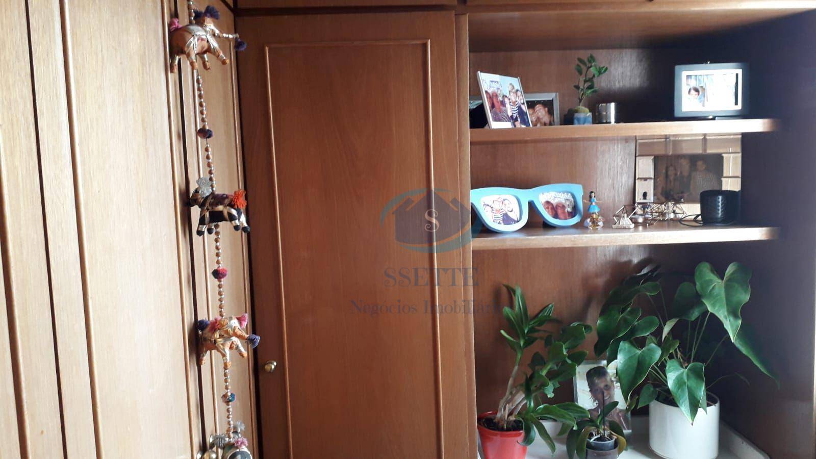 Apartamento à venda com 3 quartos, 76m² - Foto 13