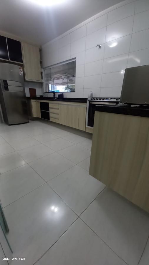 Casa à venda com 3 quartos, 300m² - Foto 15