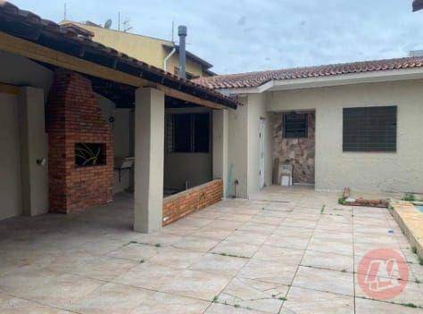 Casa à venda e aluguel com 2 quartos, 129m² - Foto 3