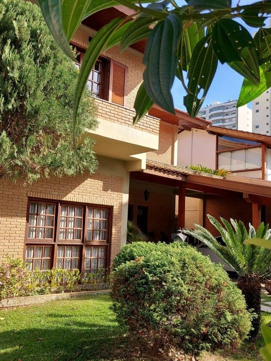 Casa de Condomínio à venda com 4 quartos, 520m² - Foto 2