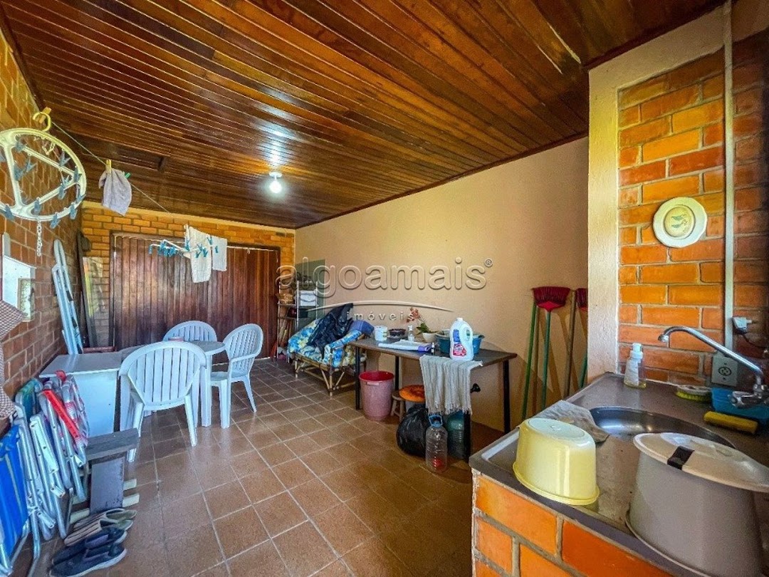 Casa à venda com 2 quartos, 12m² - Foto 8