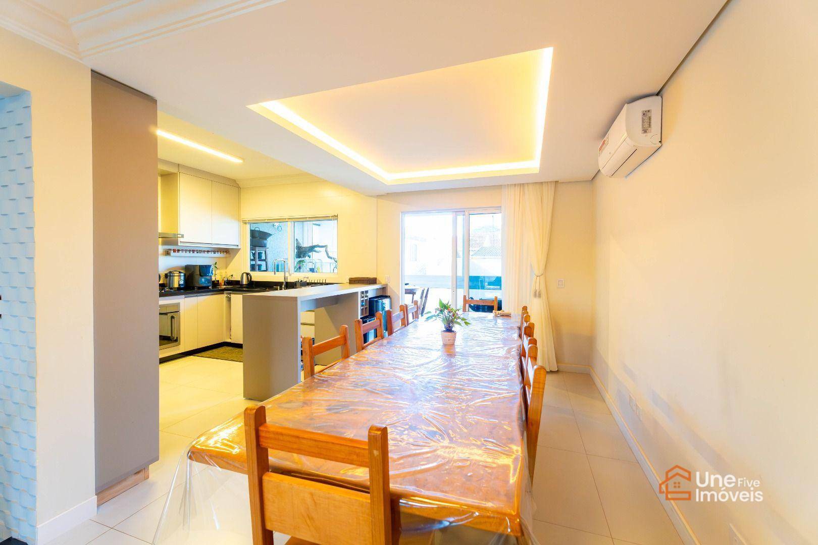 Sobrado, 3 quartos, 241 m² - Foto 13