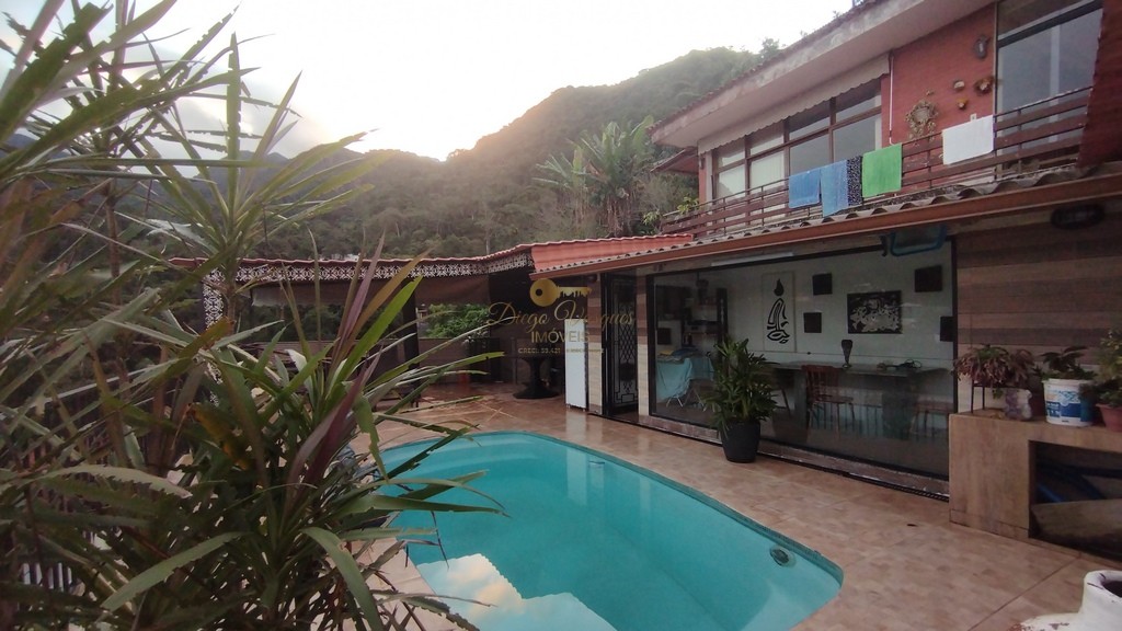 Casa à venda com 4 quartos, 226m² - Foto 33