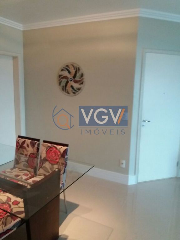 Apartamento à venda com 3 quartos, 94m² - Foto 1