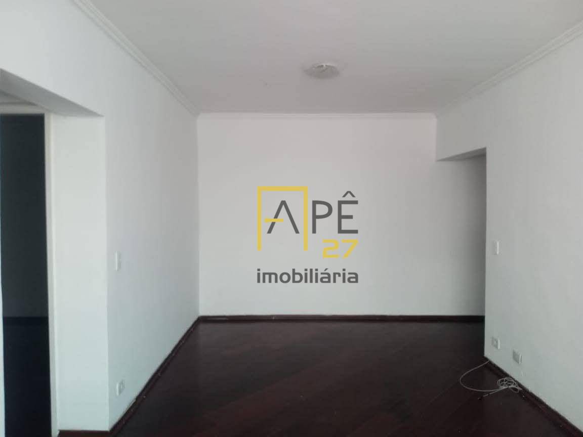 Apartamento à venda com 2 quartos, 70m² - Foto 10