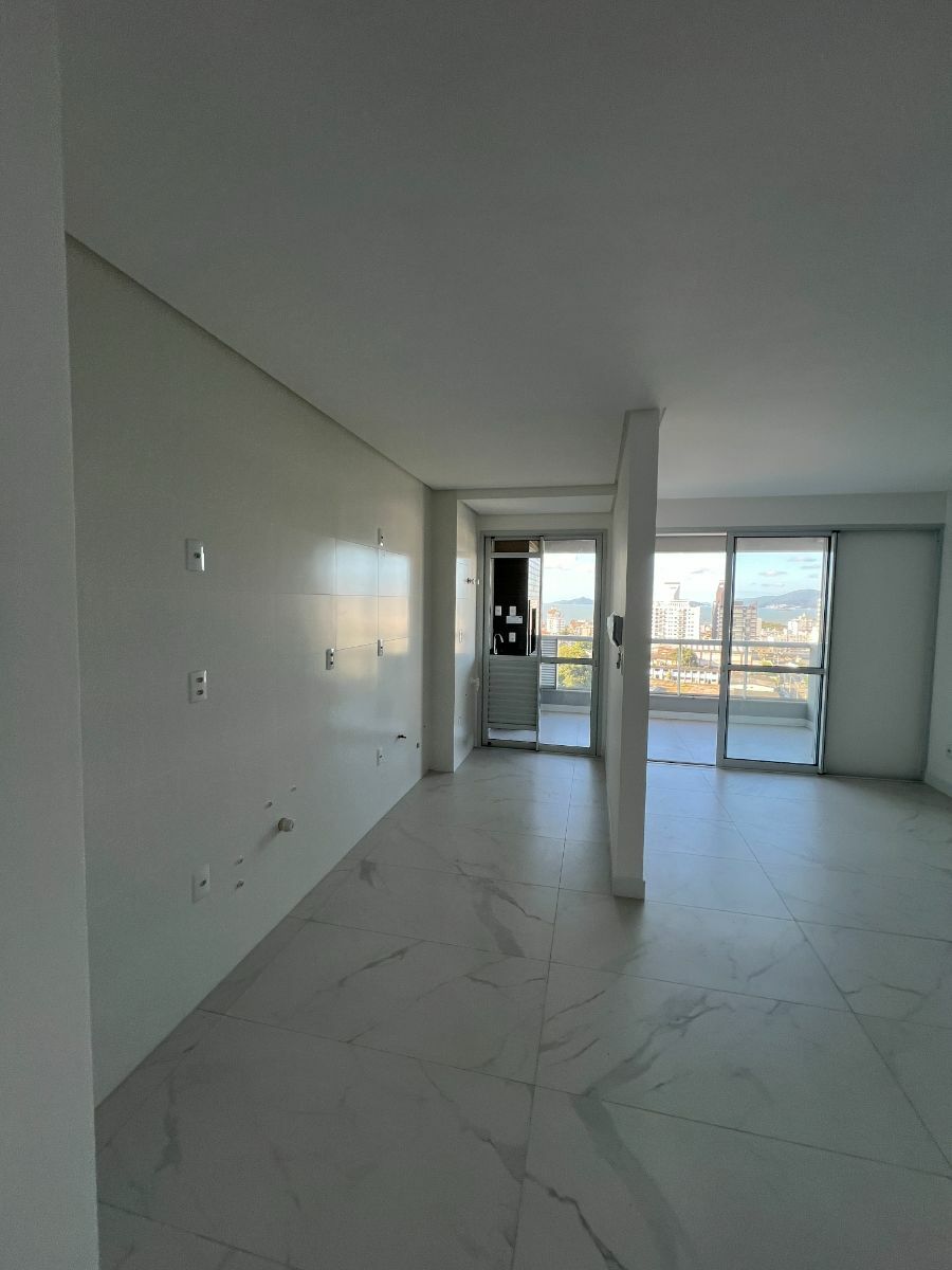 Apartamento à venda com 3 quartos - Foto 9