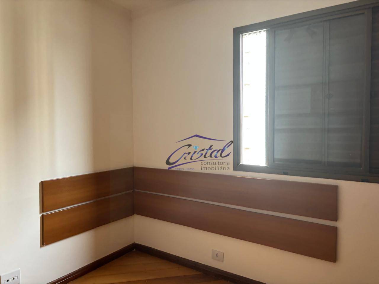 Apartamento à venda com 2 quartos, 70m² - Foto 13