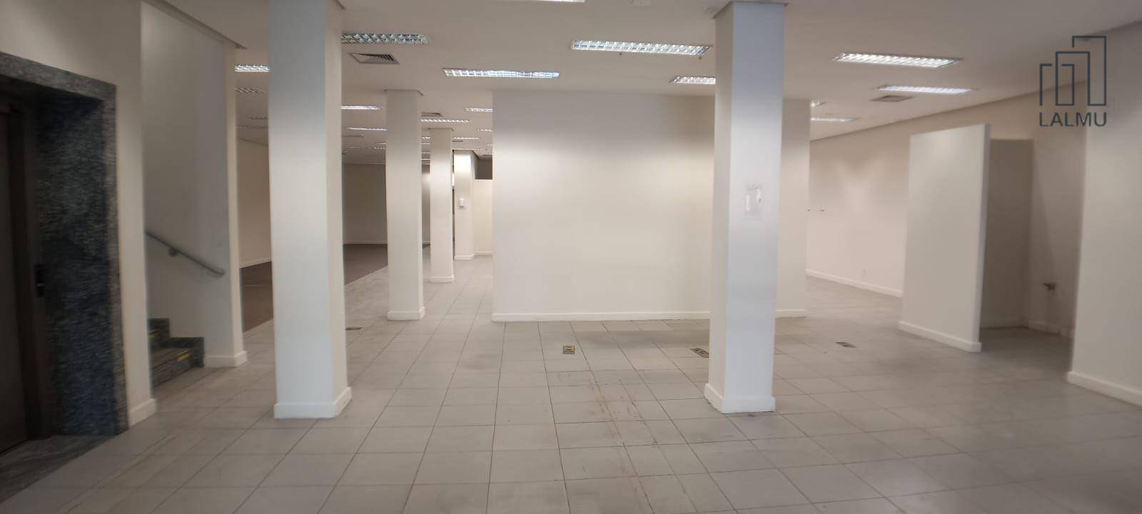 Loja-Salão para alugar, 1000m² - Foto 32