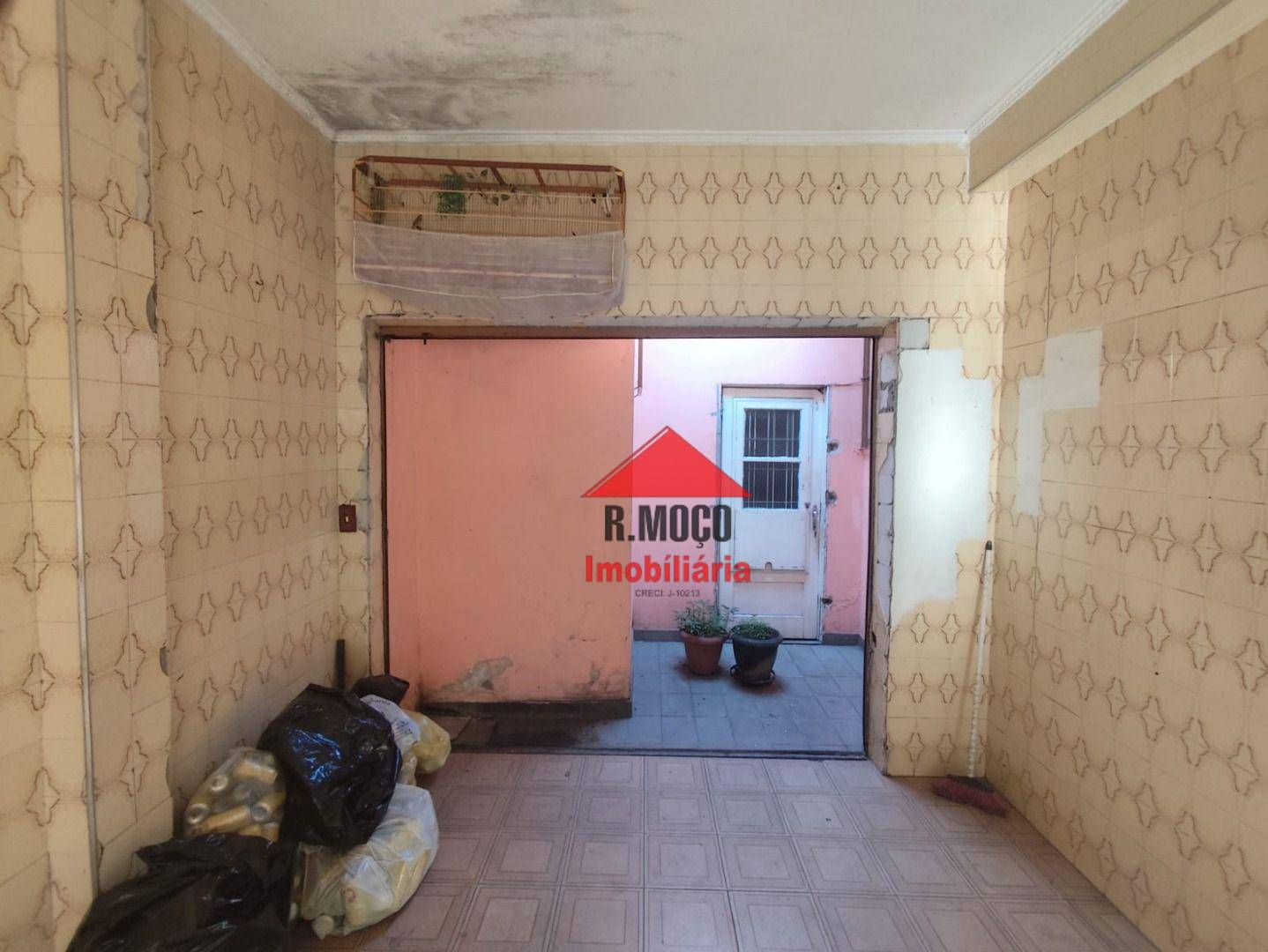 Casa para alugar com 2 quartos, 151m² - Foto 12