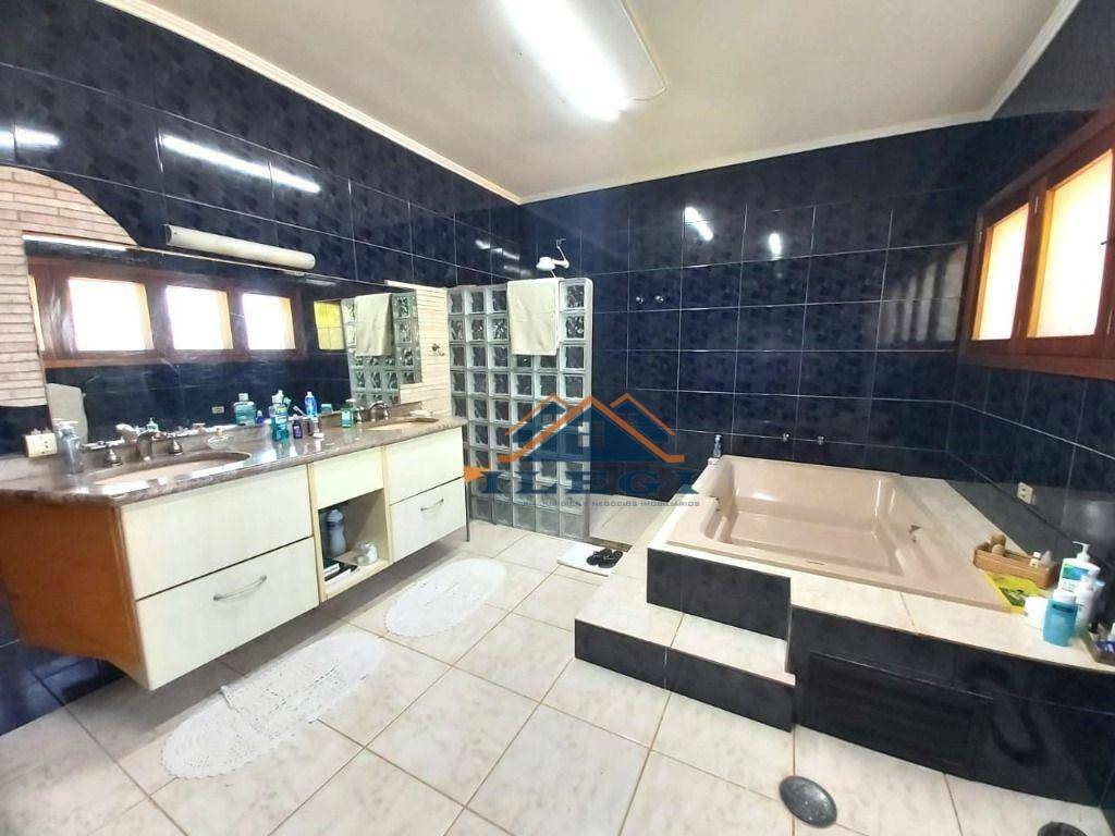 Chácara à venda com 3 quartos, 550m² - Foto 39