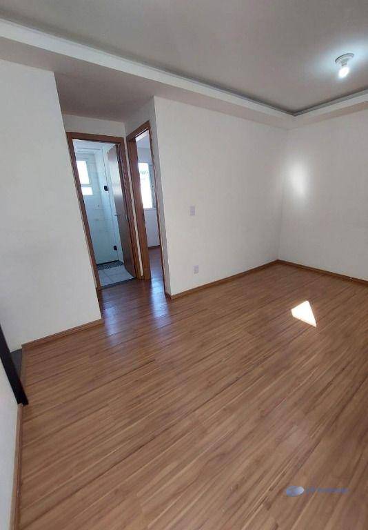 Apartamento à venda com 2 quartos, 42m² - Foto 3