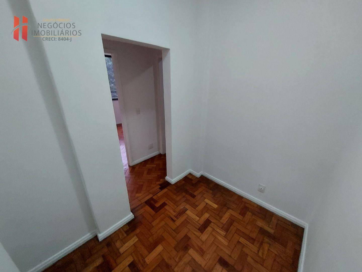 Apartamento à venda com 2 quartos, 62m² - Foto 11