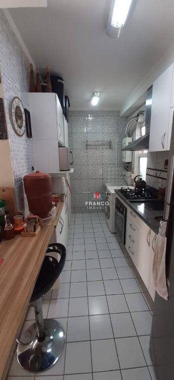 Apartamento à venda com 3 quartos, 69m² - Foto 27