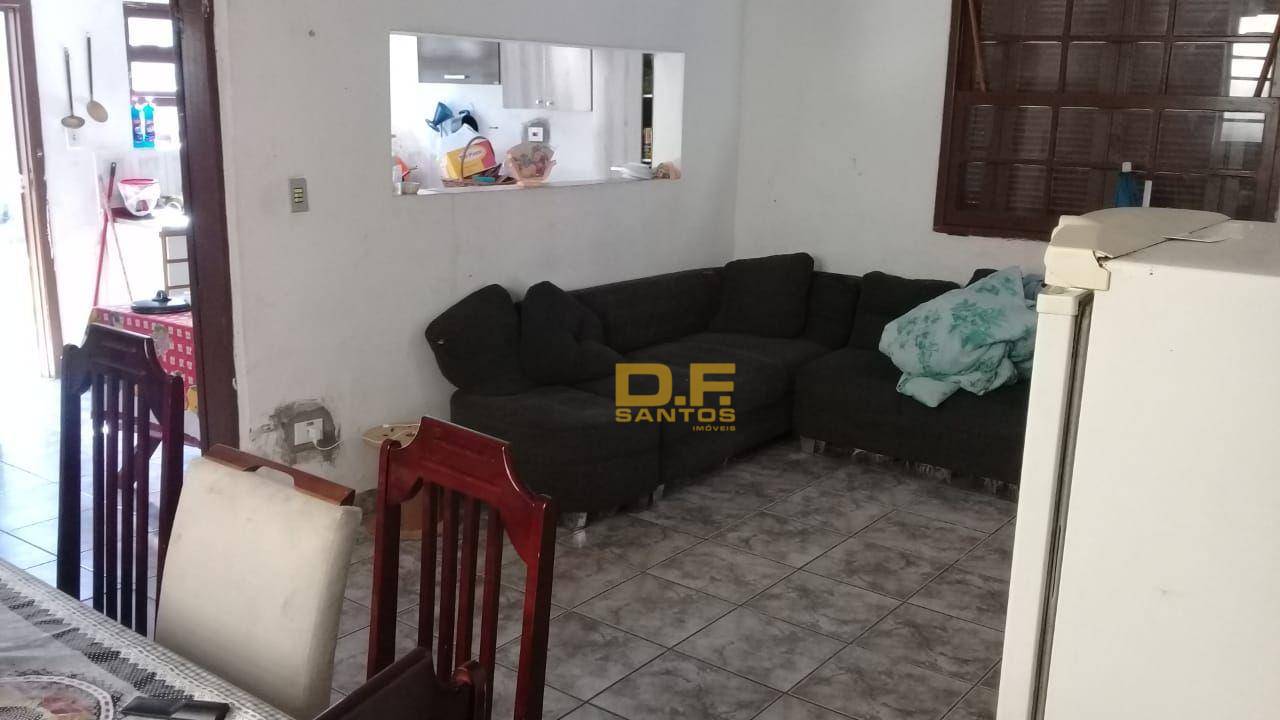 Casa à venda com 2 quartos, 135m² - Foto 2