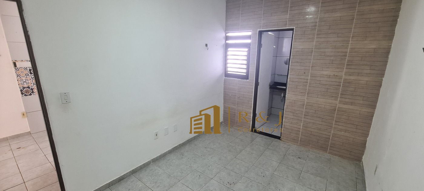 Apartamento para alugar com 2 quartos, 65m² - Foto 13