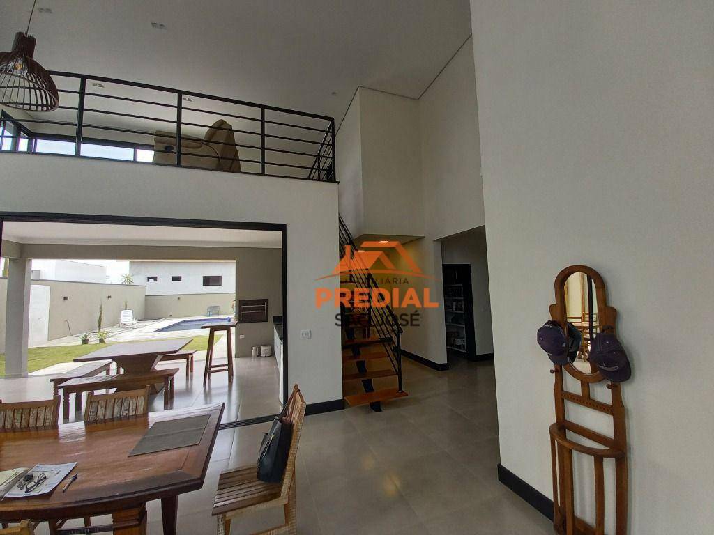 Casa de Condomínio à venda com 4 quartos, 400m² - Foto 13