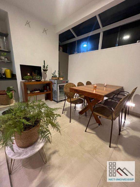 Apartamento à venda com 3 quartos, 180m² - Foto 4