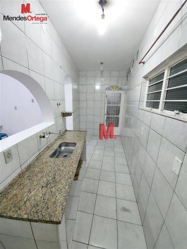 Casa à venda com 2 quartos, 131m² - Foto 7