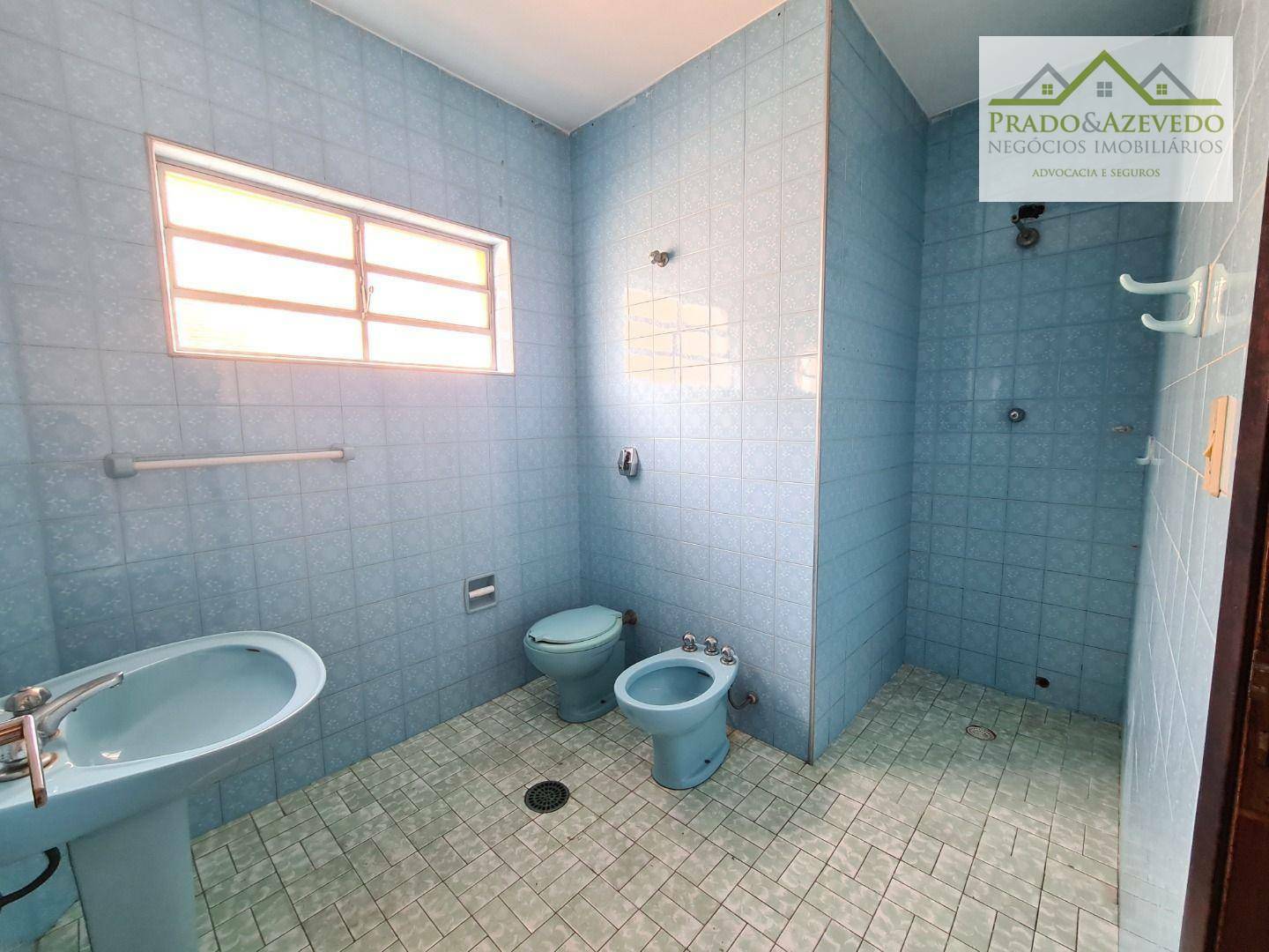 Casa para alugar com 3 quartos, 207m² - Foto 10