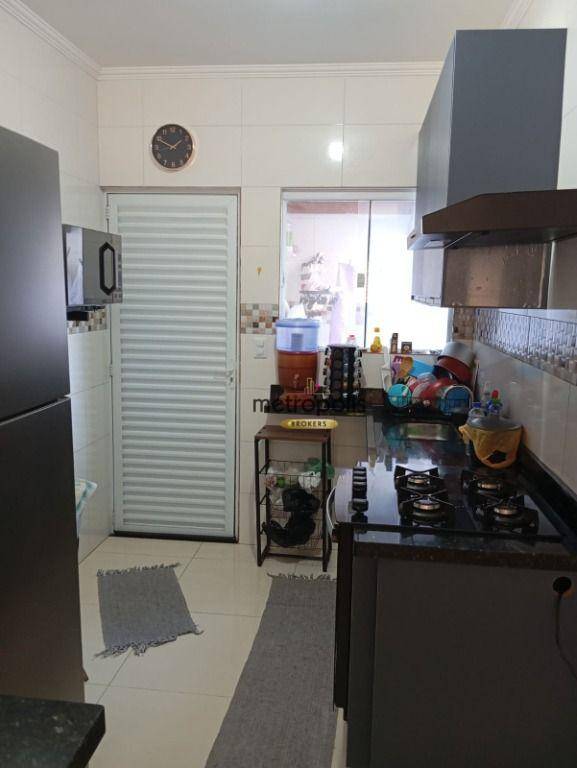 Sobrado à venda com 2 quartos, 56m² - Foto 4