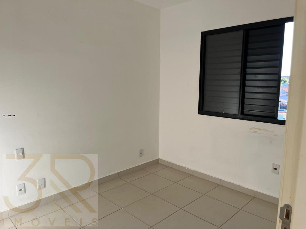 Apartamento à venda com 2 quartos, 42m² - Foto 4