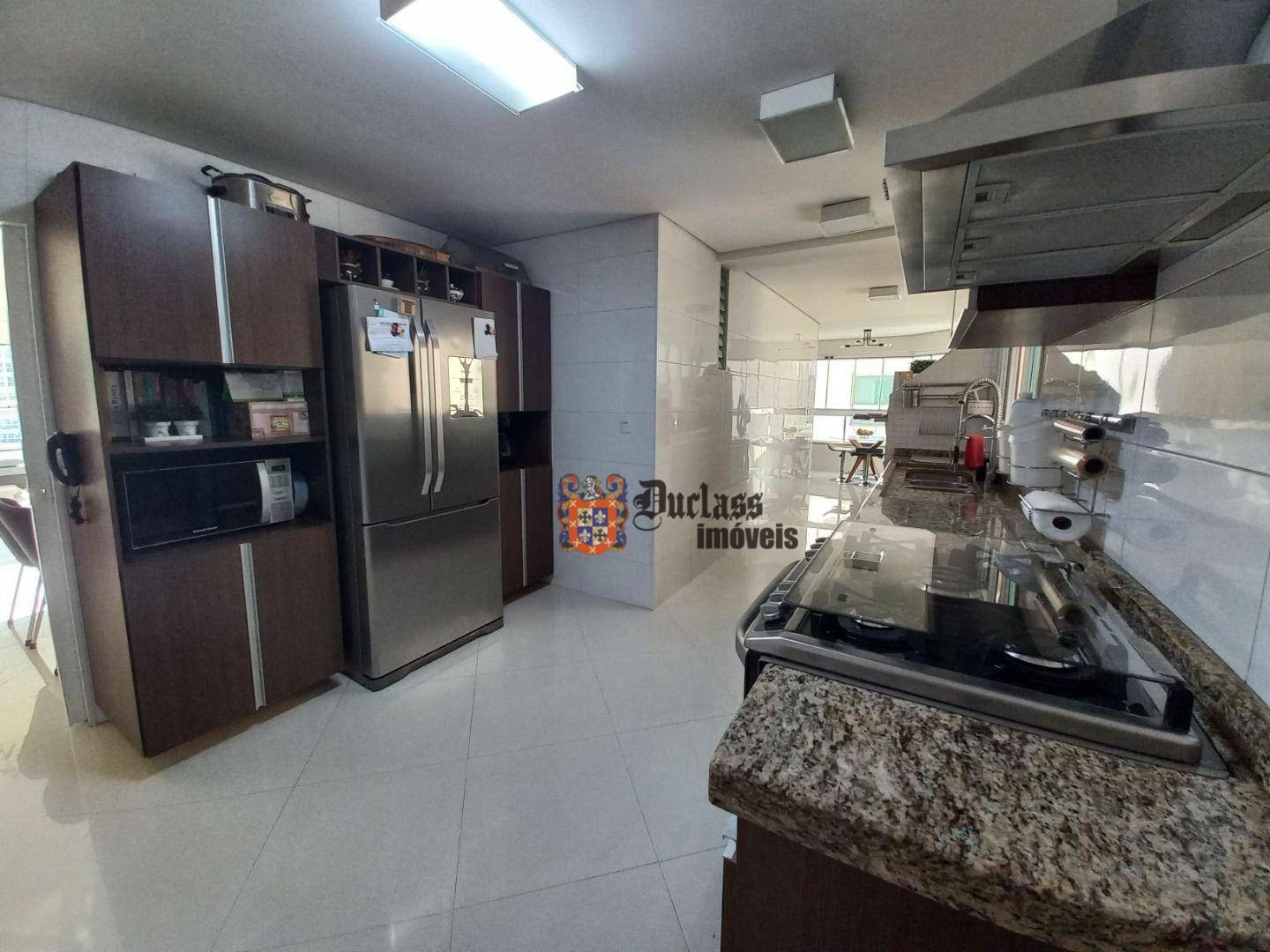 Apartamento à venda com 3 quartos, 150m² - Foto 13