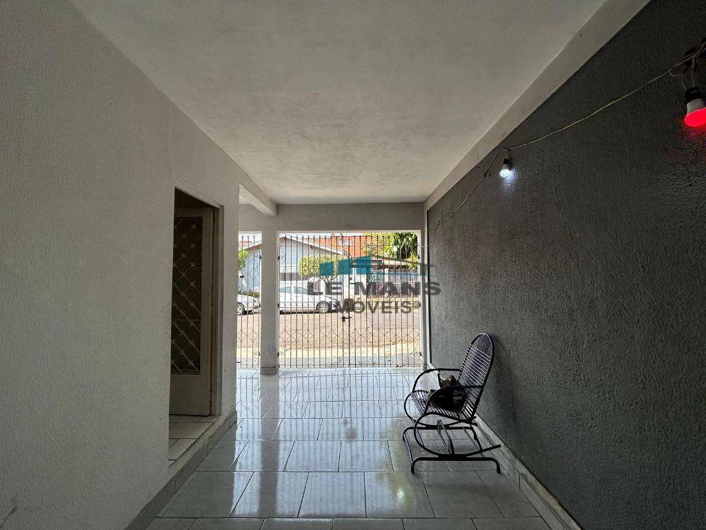 Casa à venda com 2 quartos, 85m² - Foto 2