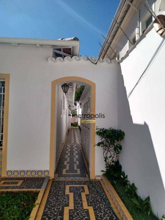 Casa à venda com 3 quartos, 249m² - Foto 28