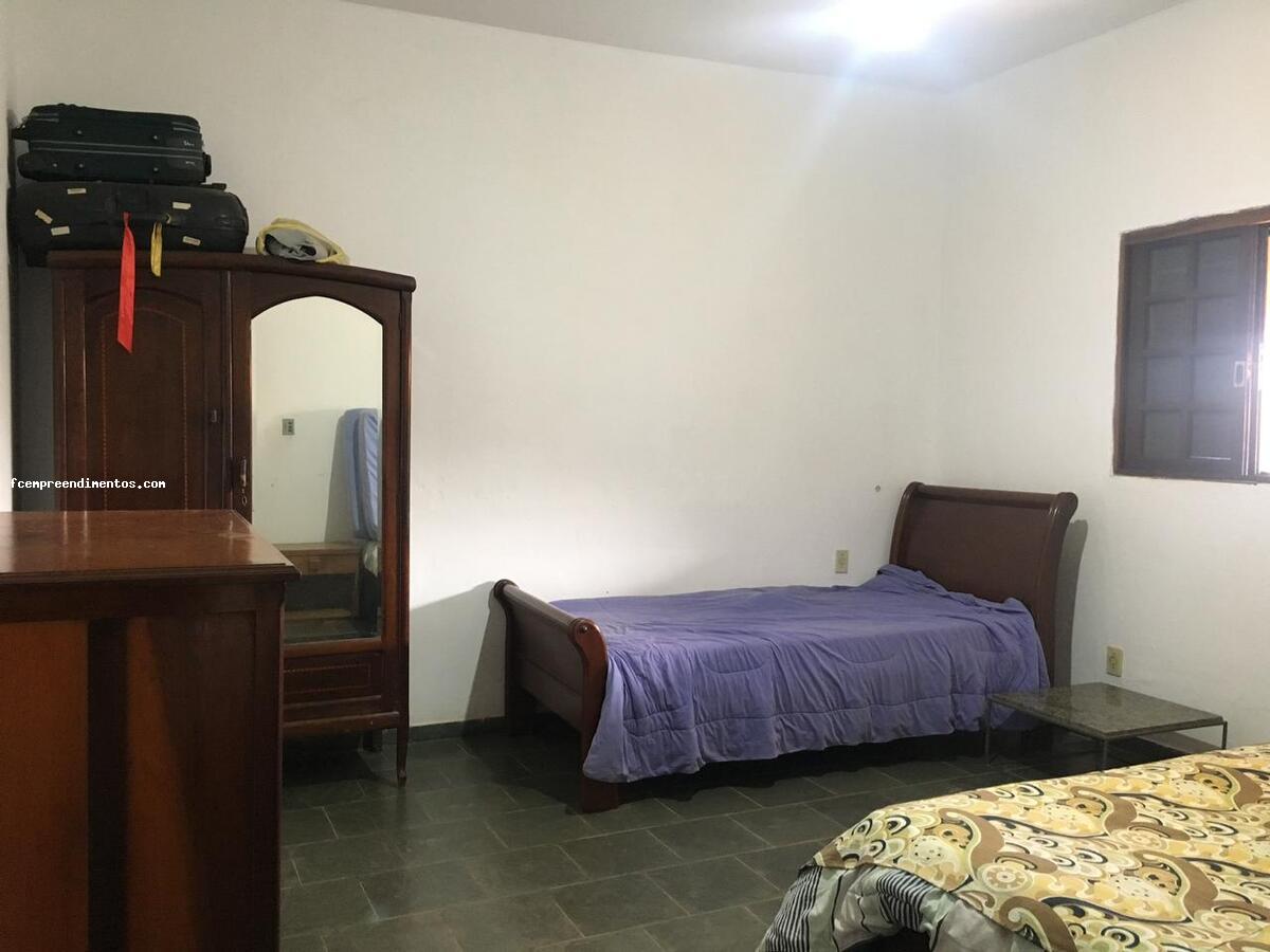 Fazenda à venda com 2 quartos, 2200m² - Foto 11