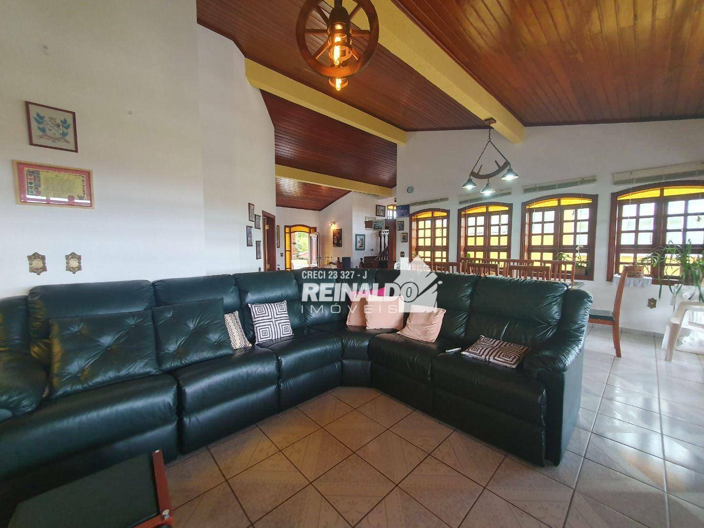 Casa de Condomínio à venda com 4 quartos, 353m² - Foto 9