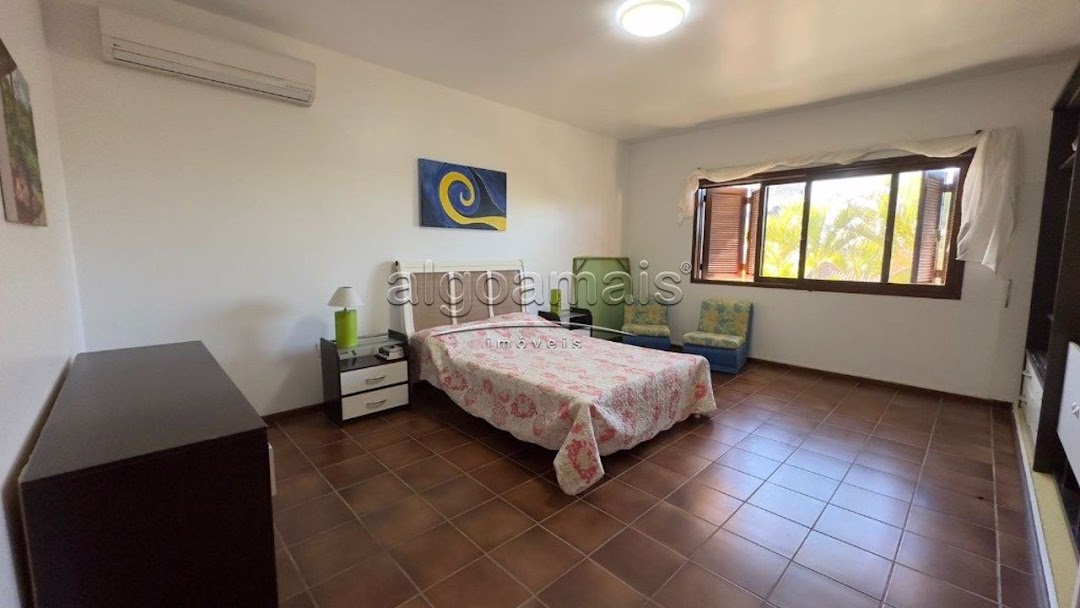 Casa à venda com 4 quartos, 550m² - Foto 29