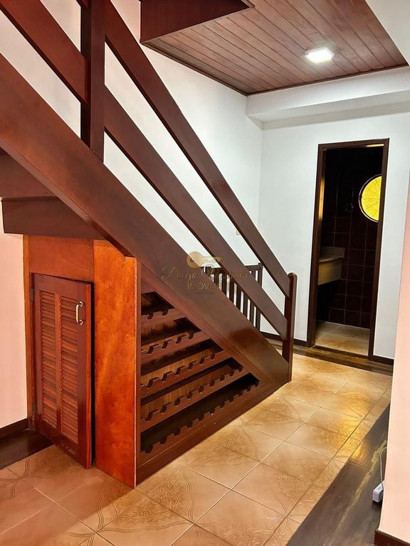 Casa de Condomínio à venda com 4 quartos, 350m² - Foto 10