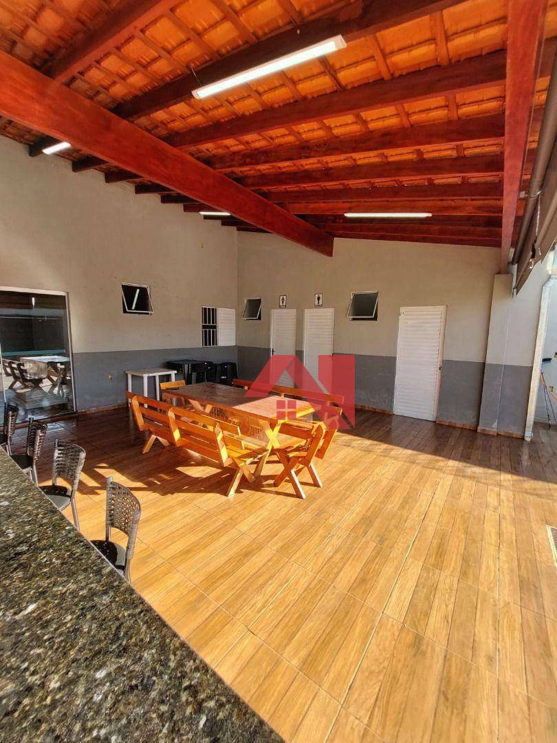 Casa à venda com 1 quarto, 110m² - Foto 2