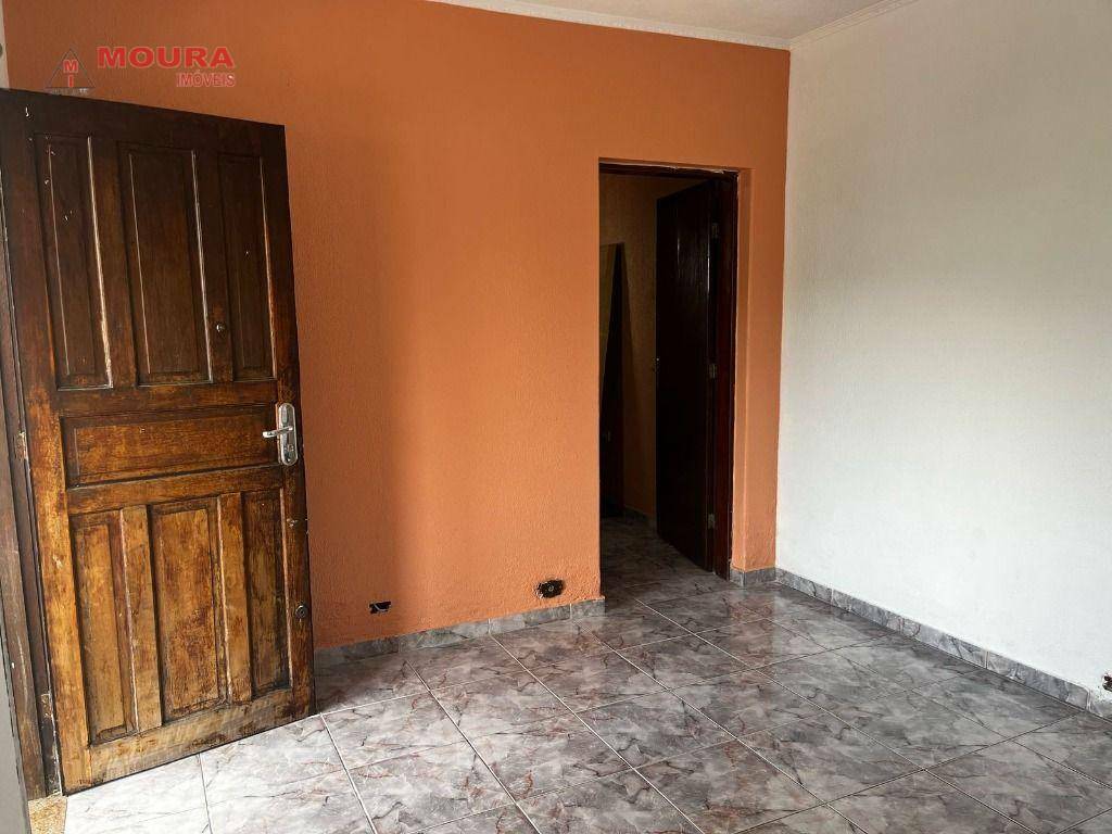 Casa para alugar com 1 quarto, 50m² - Foto 3