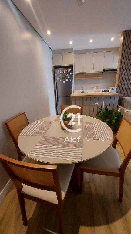 Apartamento à venda com 2 quartos, 62m² - Foto 4