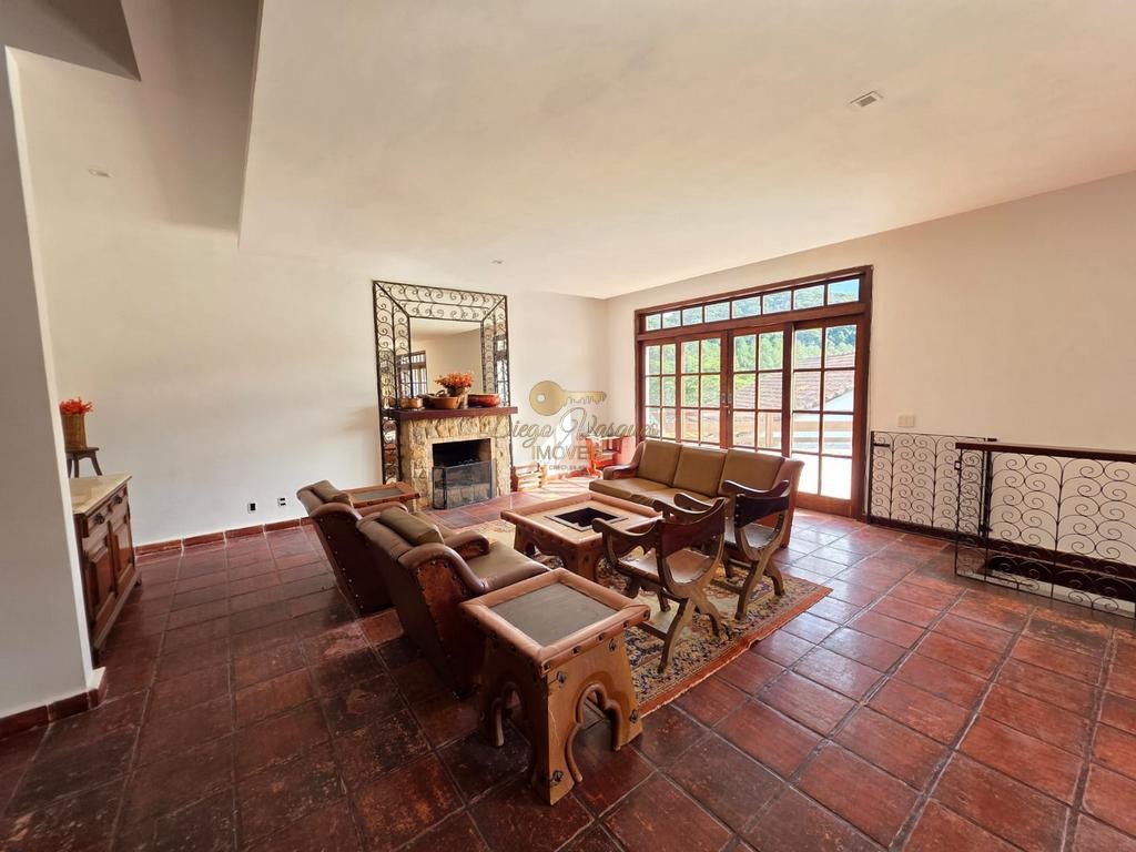 Casa de Condomínio para alugar com 4 quartos, 330m² - Foto 10
