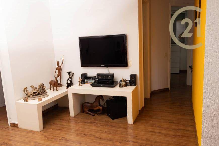 Apartamento à venda com 2 quartos, 66m² - Foto 3