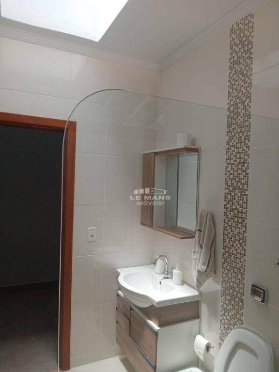 Chácara à venda com 3 quartos, 263m² - Foto 18