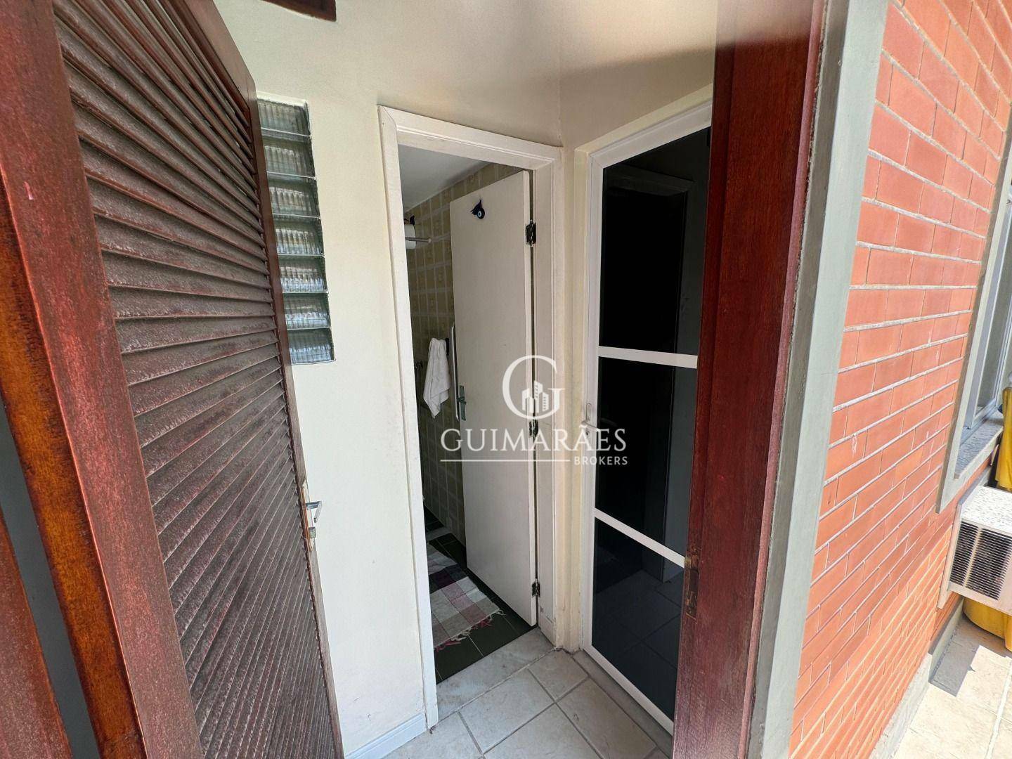 Casa de Condomínio à venda com 4 quartos, 262m² - Foto 18