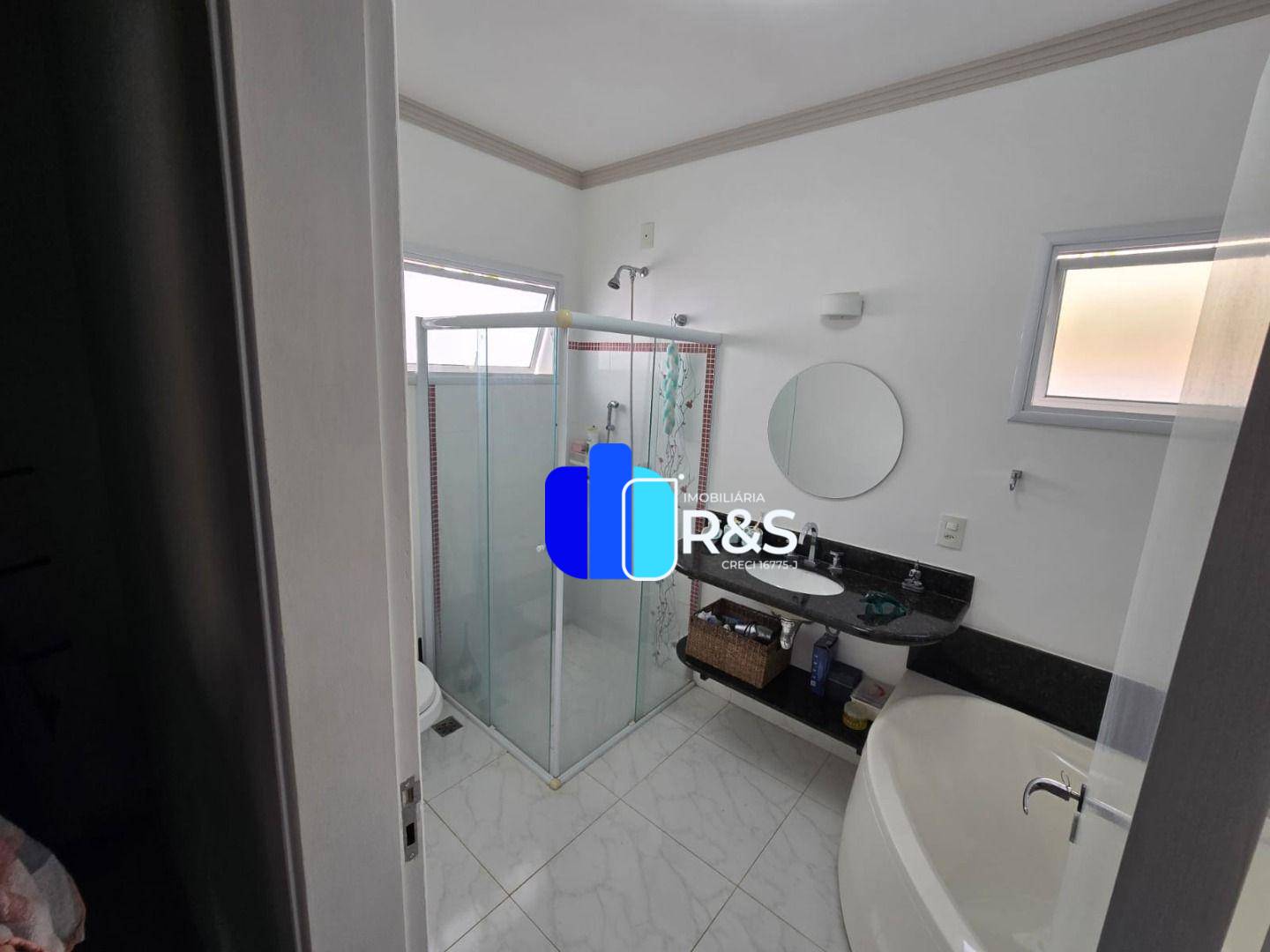 Casa de Condomínio à venda com 4 quartos, 430m² - Foto 18